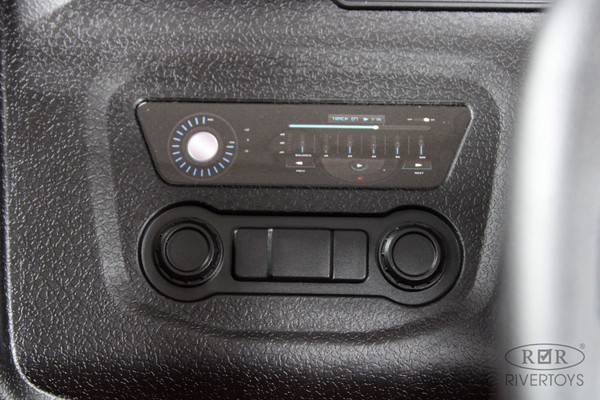 Изображение товара Детский автомобиль RiverToys G444GG (серый)