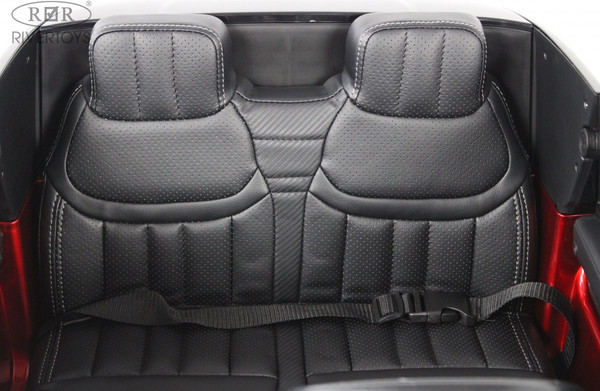 Изображение товара Детский автомобиль RiverToys Y999YY (красный глянец)