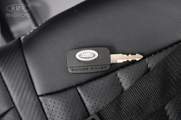 Изображение товара Детский автомобиль RiverToys Y999YY (красный глянец)