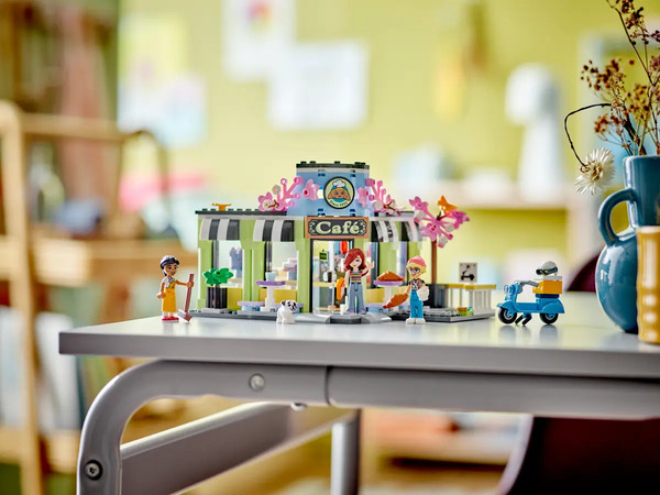 Изображение товара Конструктор Lego Friends Heartlake City Cafe 42618