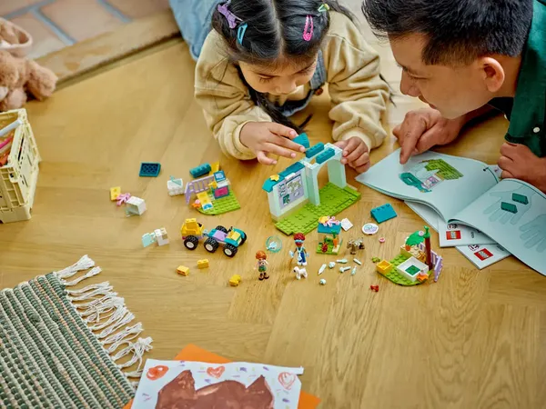 Изображение товара Конструктор Lego Friends Ветеринарная клиника для сельскохоз. животных 42632