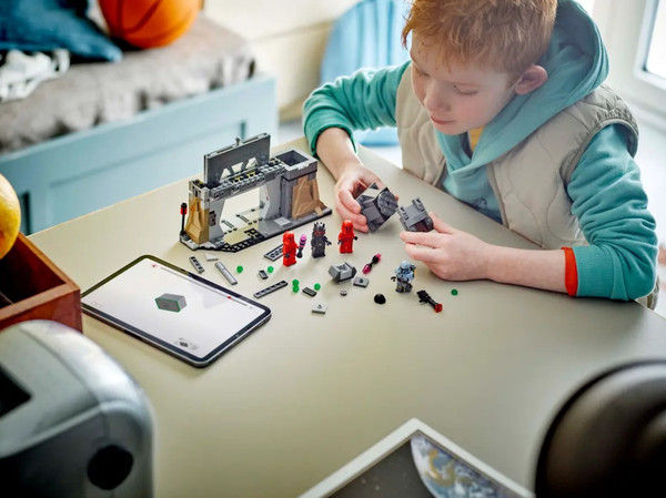 Изображение товара Конструктор Lego Star Wars Битва Паз Визслы и Моффа Гидеона 75386