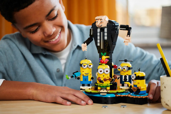 Изображение товара Конструктор Lego Despicable Me 4 Brick-Built Gru and Minions 75582