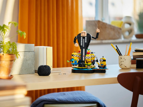 Изображение товара Конструктор Lego Despicable Me 4 Brick-Built Gru and Minions 75582