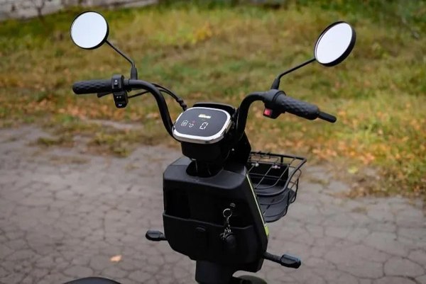 Изображение товара Электроскутер AVM JET / pm01878199246 (черный)