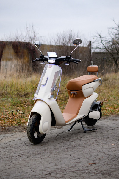 Изображение товара Электроскутер AVM Keren Stardust / pm01816061579 (белый)