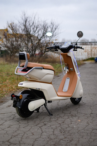 Изображение товара Электроскутер AVM Keren Stardust / pm01816061579 (белый)