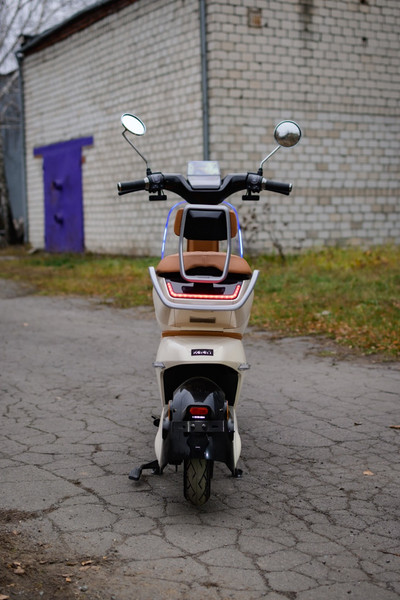 Изображение товара Электроскутер AVM Keren Stardust / pm01816061579 (белый)