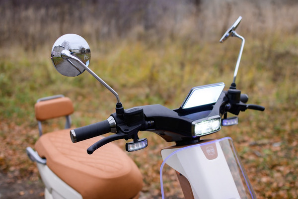 Изображение товара Электроскутер AVM Keren Stardust / pm01816061579 (белый)