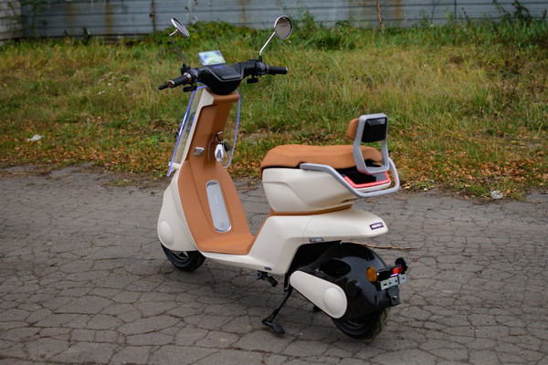 Изображение товара Электроскутер AVM Keren Stardust / pm01816061579 (белый)