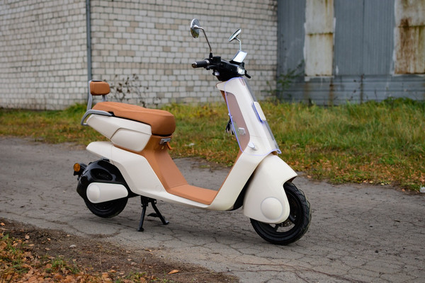 Изображение товара Электроскутер AVM Keren Stardust / pm01816061579 (белый)