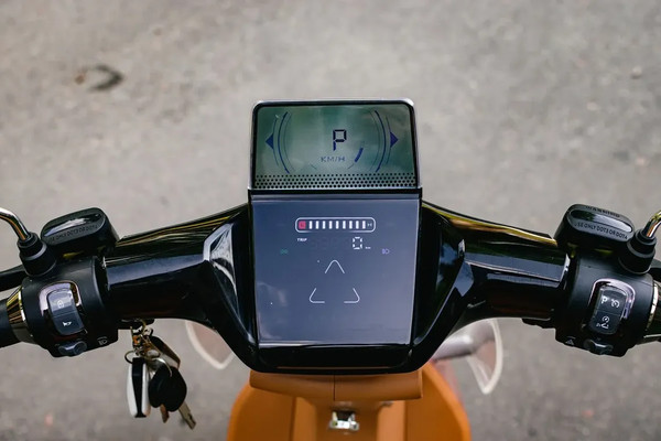 Изображение товара Электроскутер AVM Keren Stardust / pm01256920043 (черный)