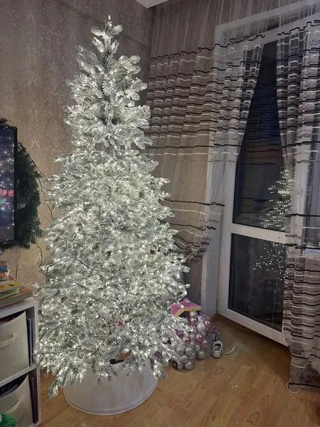 Изображение товара Ель искусственная National Tree Company Королевская заснеженная КРЛ/ЗС-220 (220см)