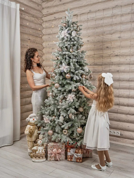 Изображение товара Ель искусственная National Tree Company Королевская заснеженная КРЛ/ЗС-220 (220см)