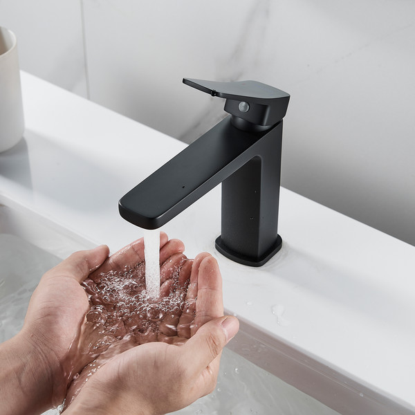 Изображение товара Смеситель Shevanik S9901H (черный)