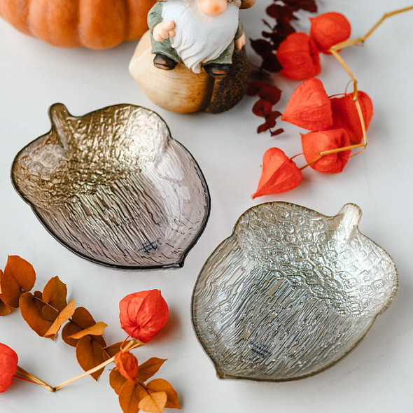 Изображение товара Блюдо Andrea Fontebasso Galassia Walnut Желудь GL5VT582850 (дымчатый)