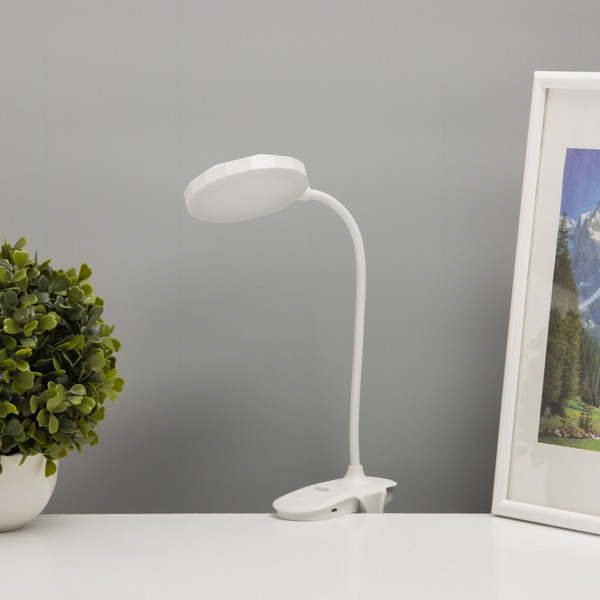 Изображение товара Настольная лампа Risalux Грань / 10689402 (белый)