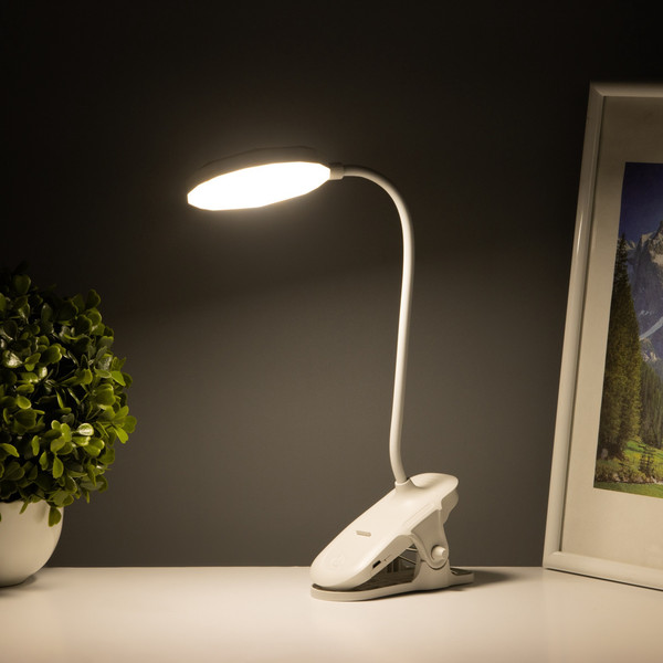 Изображение товара Настольная лампа Risalux Грань / 10689402 (белый)