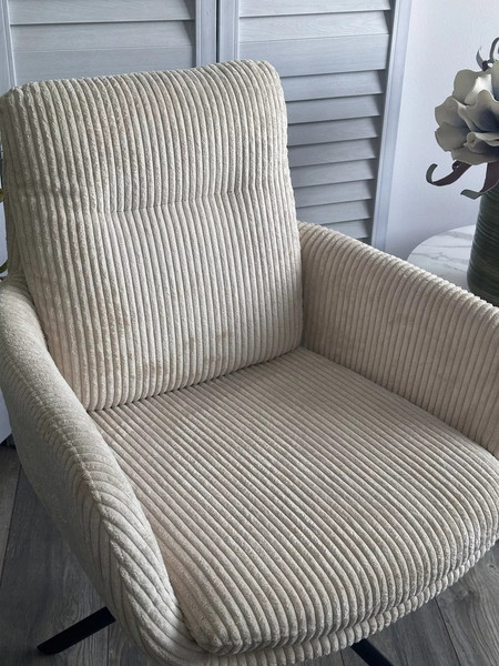 Изображение товара Стул M-City Darem / 621M05769 (белый вельвет Davis lincoln-03n/черный каркас)