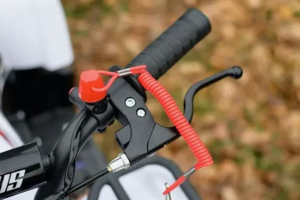 Изображение товара Квадроцикл AVM Grizlik 49 (белый)