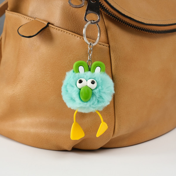 Изображение товара Брелок Sima-Land Пушистик на кольце. Большеглазая ворона / 10702211 (зеленый)