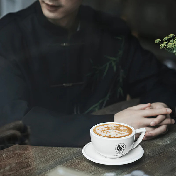 Изображение товара Набор для чая/кофе MHW-3BOMBER Чемпионата мира WLAC 2023 / CS5666W (питчер+чашка)