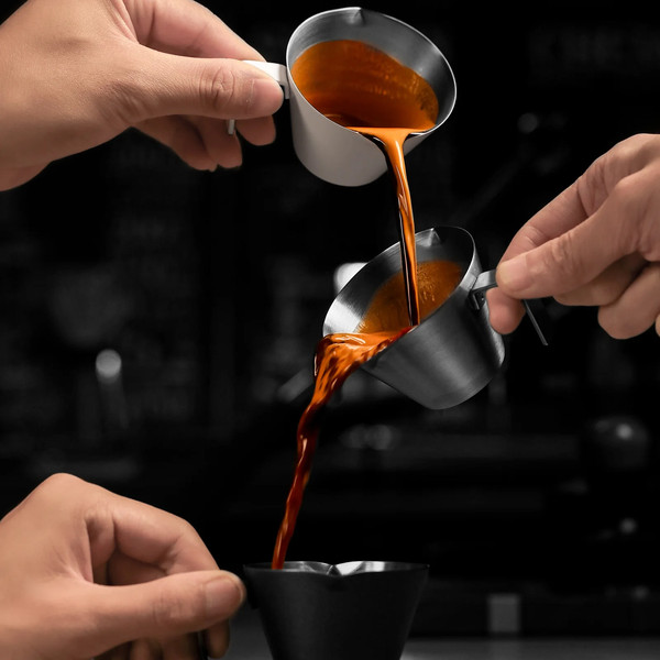 Изображение товара Мерная емкость MHW-3BOMBER G5147W (100мл, светло-белый)