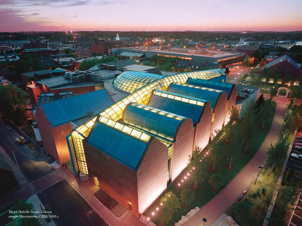 Изображение товара Книга КоЛибри Если бы стены могли говорить... Моя жизнь в архитектуре (Сафди Моше, твердая обложка)