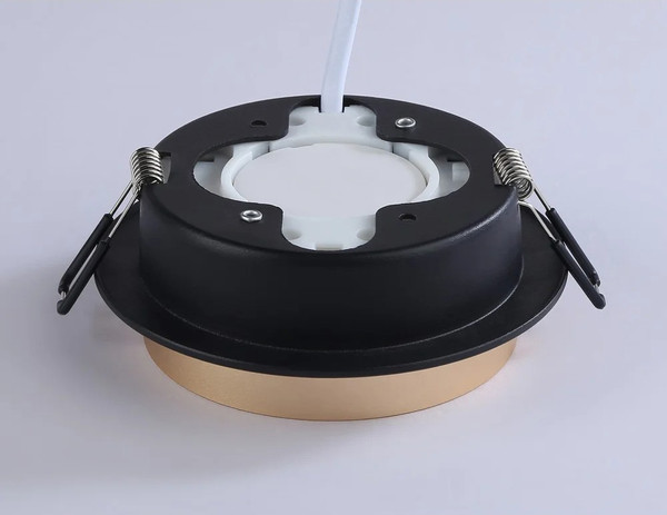 Изображение товара Точечный светильник Ambrella TN5228 BK/GD (черный/золото)