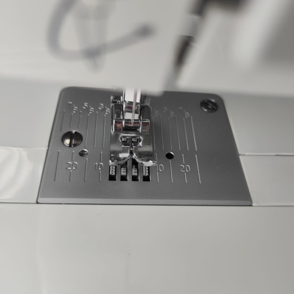 Изображение товара Швейная машина Jaguar Jeans White