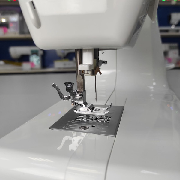 Изображение товара Швейная машина Jaguar Jeans Pink