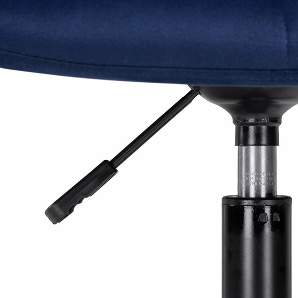 Изображение товара Кресло офисное Notta Честер (черный/синий)