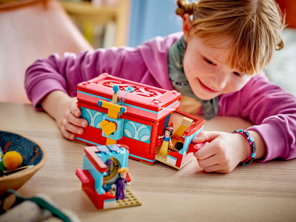Изображение товара Конструктор Lego Princess Шкатулка для драгоценностей Белоснежки 43276