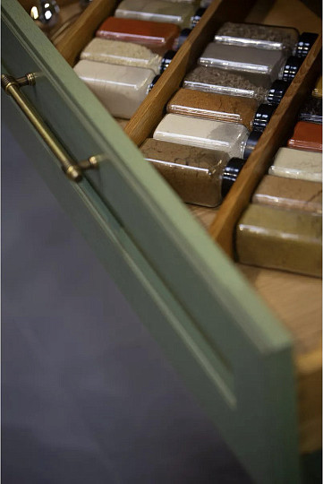 Изображение товара Набор для специй Aura Home 2670 (18шт, с подставкой и черными крышками)