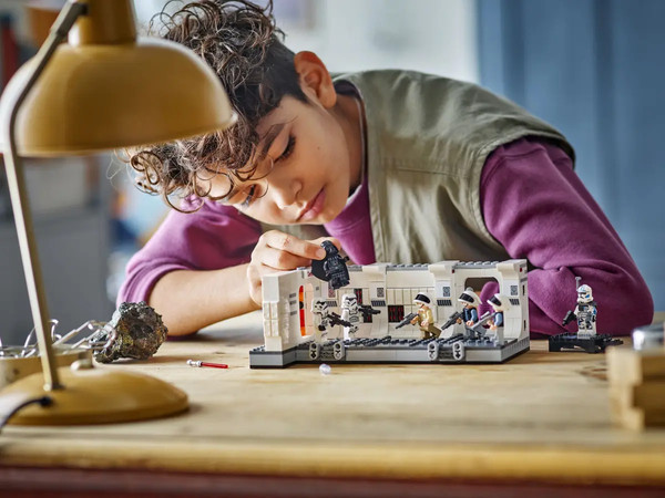 Изображение товара Конструктор Lego Star Wars Вторжение на Тантив IV / 75387