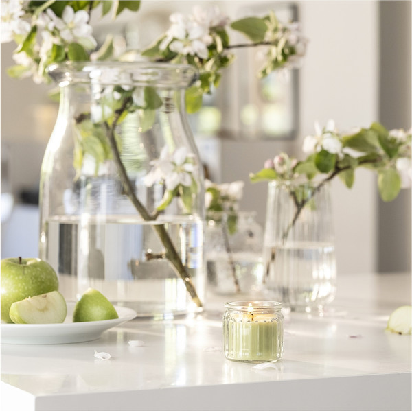 Изображение товара Свеча Ikea Левскоглунд 305.941.51 (яблоко/светло-зеленый)