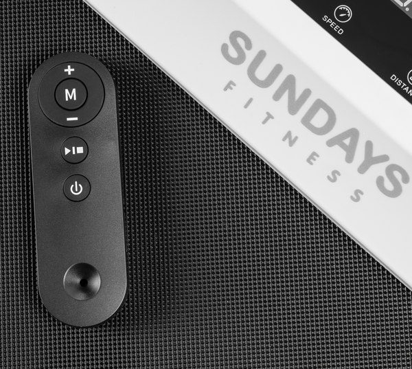 Изображение товара Электрическая беговая дорожка Sundays Fitness Simple Line GB-TR380 (белый)