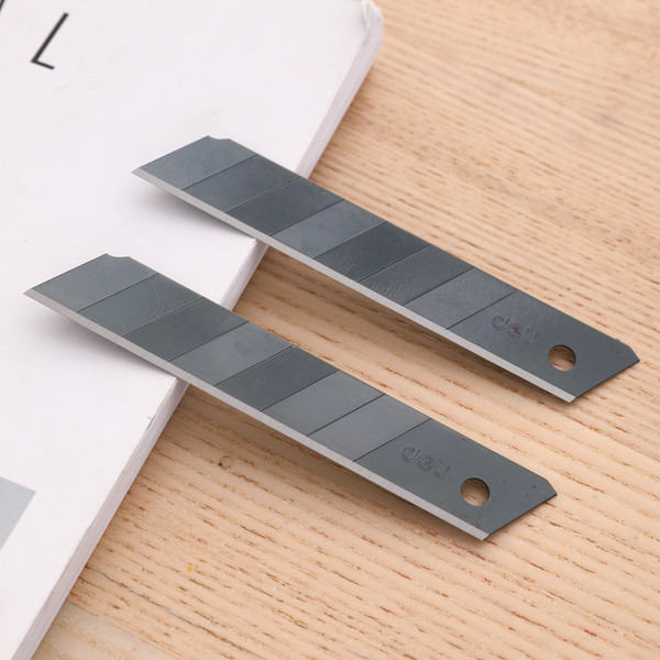 Изображение товара Набор сменных лезвий канцелярских Deli Expert / 78000 (10шт)