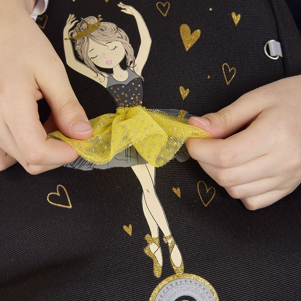 Изображение товара Школьный рюкзак Grizzly RG-566-3 (черный)