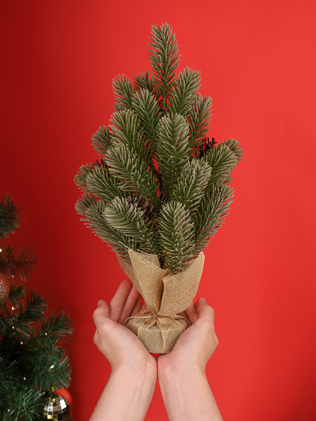 Изображение товара Ель искусственная Miland Волшебный лес / НУ-2035 (40х22)