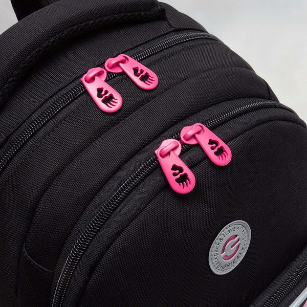 Изображение товара Школьный рюкзак Grizzly RG-560-6 (черный)