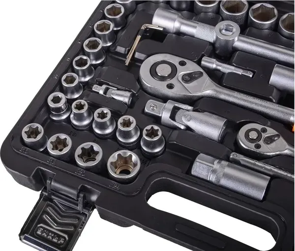 Изображение товара Универсальный набор инструментов Вихрь 73/6/7/15