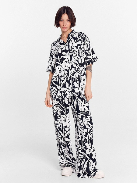 Изображение товара Рубашка Mark Formelle 112855/1 (р.170-84-90, белые цветы на черном)