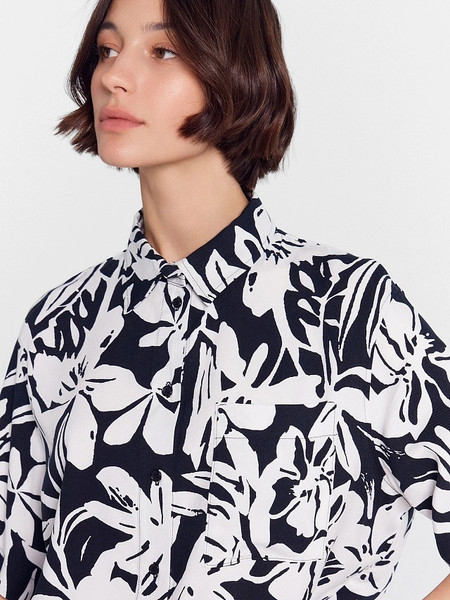 Изображение товара Рубашка Mark Formelle 112855/1 (р.170-96-102, белые цветы на черном)