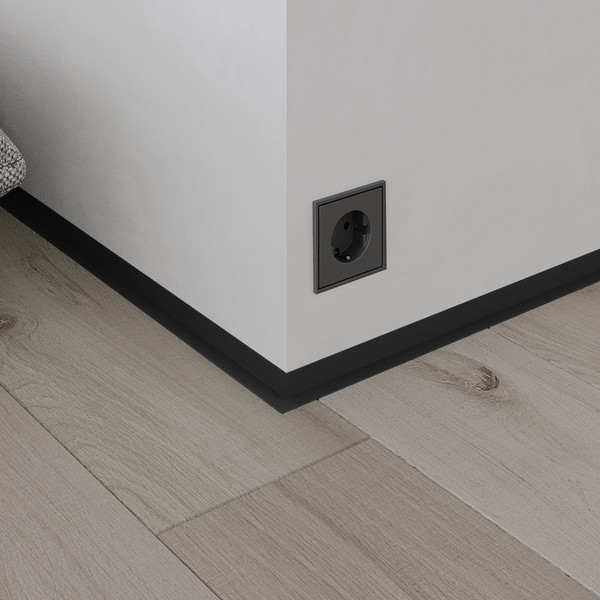 Изображение товара Микроплинтус Profiling L щелевой 2.7м (пружины 7шт, черный матовый)