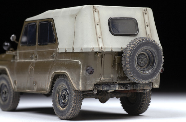 Изображение товара Сборная модель Звезда Советский военный внедорожник УАЗ-469 / 3629
