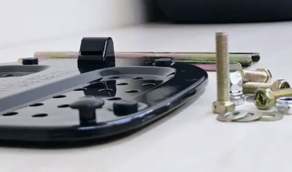 Изображение товара Кофр для мотоцикла AVM 818 (металлик)