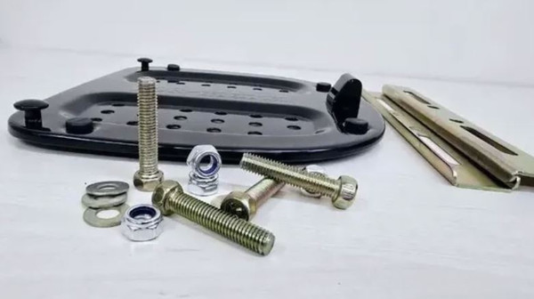 Изображение товара Кофр для мотоцикла AVM 818 (металлик)