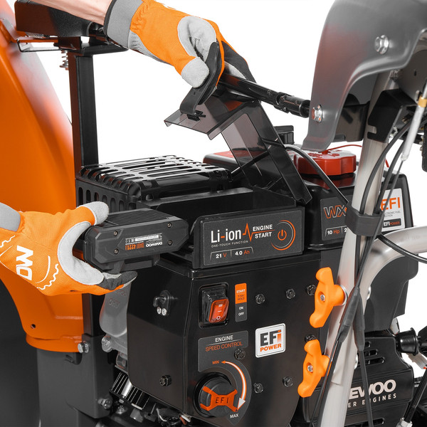 Изображение товара Снегоуборщик бензиновый Daewoo Power DAST 427 EFI