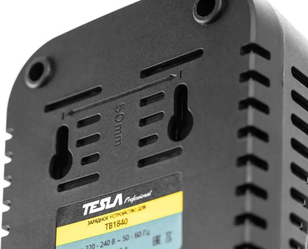 Изображение товара Зарядное устройство для электроинструмента Tesla TCH18 (834615)